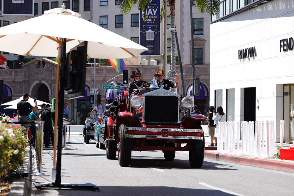 Rodeo Drive Concours d'Elegance Installation - Red Carpet Systems